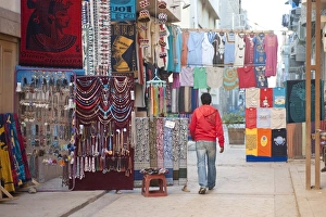 Images Dated 12th February 2009: El Souk market, Luxor, Egypt, North Africa, Africa
