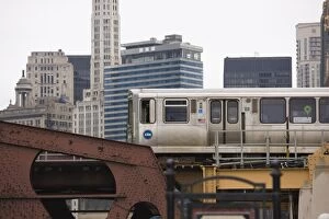 El train on the elevated train system, The Loop, Chicago, Illinois, United States of America