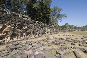 Images Dated 16th January 2008: Elephant Terrace, Angkor Thom, Angkor, UNESCO World Heritage Site, Siem Reap