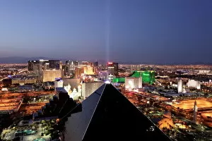 Images Dated 15th April 2011: Elevated view of casinos on The Strip, Las Vegas, Nevada, United States of America, North America