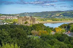 Conwy Prints: Elevated view of Conwy Castle, UNESCO World Heritage Site