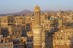 Elevated view of the Old City of Sanaa, UNESCO World Heritage Site, Yemen, Middle East