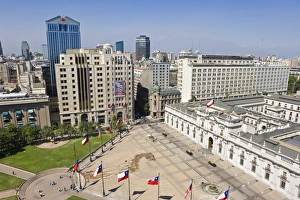 Images Dated 12th March 2008: Elevated view over the Plaza de la Constitucion and the central Santiago city skyline
