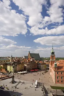 Stare Miasto Prints: Elevated view over the Royal Castle and Castle Square (Plac Zamkowy)