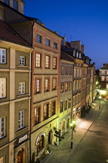 Warsaw Prints: Elevated view over the square at dusk