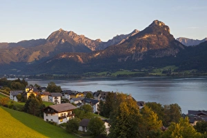 Elevated view over St. Wolfgang, Wolfgangsee lake, Flachgau, Salzburg, Upper Austria, Austria, Europe