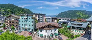 Vehicles Prints: Elevated view of Zell am See on a sunny day, Zell am See, Salzburg, Austria, Europe