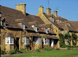 Cottage Prints: Elizabethan cottages, Broadway, the Cotswolds, Hereford & Worcester, England, UK, Europe