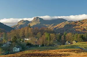 Lake District National Park Collection: Elterwater village with Langdale Pikes, Lake District National Park, Cumbria