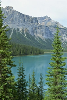 Emerald Lake, Yoho National Park, UNESCO World Heritage Site, Rocky Mountains