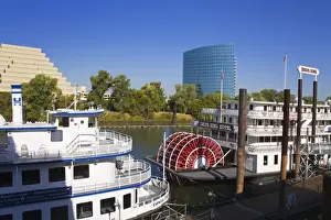 Empress Hornblower and Delta King paddle steamers on the Sacramento River