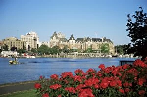 Images Dated 17th January 2000: Empress Hotel and Innter Harbour, Victoria, Vancouver Island, British Columbia