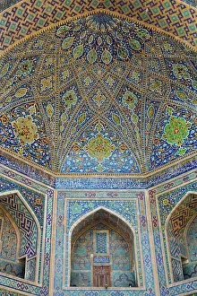 Entrance Ceiling and Wall Tiles, Tilla-Kari Madrassah, completed 1660, Registan Square, UNESCO World Heritage Site, Samarkand, Uzbekistan, Central Asia, Asia
