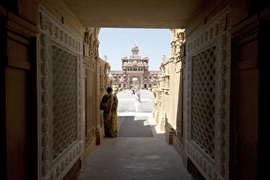 Sari Prints: Entrance to the Jain Swaminarayan temple, Gondal, Gujarat, India, Asia