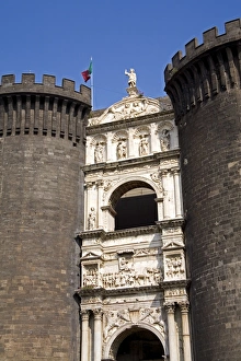 Entrance to Nuovo Castle