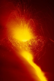 Volcanoe Prints: Eruption and lava flow from the Monti Calcarazzi fissure