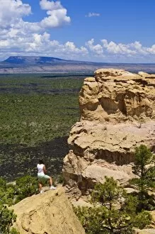 Images Dated 15th July 2008: Escarpment and lava beds in El Malpais National Monument, New Mexico, United States of America