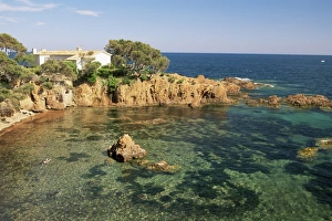 Esterel Corniche near St. Raphael, Var, Cote d Azur, Provence, France