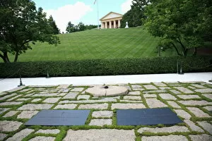 Images Dated 3rd July 2009: Eternal Flame, Kennedy Gravesite, Arlington National Cemetery, Arlington