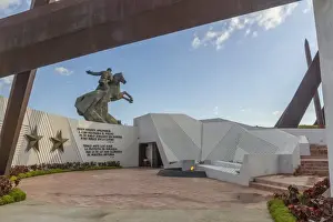 Revolution Prints: Eternal Flame Martyrs Memorial and Antonio Maceo equestrian statue