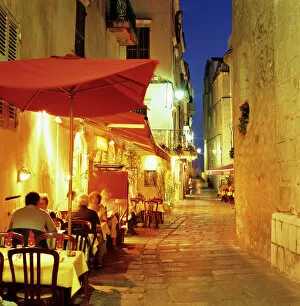 Leisure Gallery: Evening restaurant scene in Haute Ville, Bonifacio, South Corsica, Corsica, France, Europe