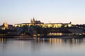Images Dated 31st May 2007: Evening, St. Vituss Cathedral, Royal Palace, Castle and River Vltava
