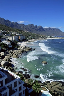 Suburb Prints: Exclusive houses at the upmarket Clifton beach
