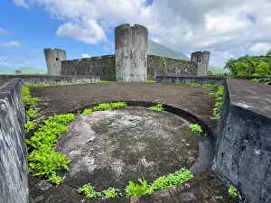 Century Prints: Exploration of Fort Belgica in Banda Neira, a historic site from the 17th century