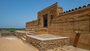 Sandstone Prints: Exploration of historic structures at the Makli Necropole in Thatta