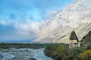 Towers Prints: Exploration of the historical structures in Dargavs