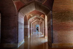 Significance Prints: Exploration of the indoor arches of Shah Jahan Mosque in Sindh