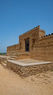 Artistry Prints: Explore the historical architecture of Makli Necropole in Thatta