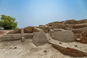 Significance Prints: Exploring ancient ruins of Moenjodaro in Pakistan that reflect early urban civilization and architectural innovation
