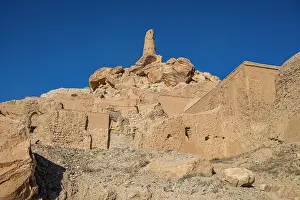 Stones Prints: Exploring the ancient ruins and stone structures in Shahr-e-Gholghola