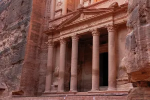 Columns Prints: Exploring the archaeological site of the Treasury in Petra