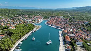 Streets Prints: Exploring the architecture and layout of the old town of Stari Grad in Hvar, Croatia