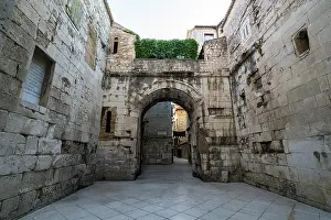 Streets Prints: Exploring Diocletian's Palace in Split