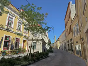 Vienna Prints: Exploring the historic Altgasse in Hietzing with newly refurbished pathways in Vienna