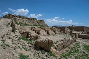 Tribal Prints: Exploring the historical ruins of Ghazni citadel in Afghanistan during a clear day