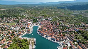Land Prints: Exploring old town of Stari Grad and Stari Grad plain from above in Croatia's scenic landscape
