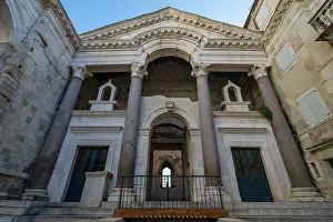 Columns Prints: Exploring the peristyle and entrance of diocletian's quarters in split