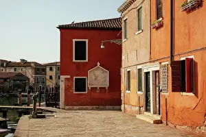 Charming Prints: Exploring the quiet streets of La Tana in Venice