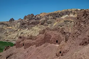 Sandstone Prints: Exploring Shahr-e Zuhak in Bamiyan