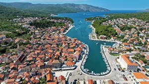 Streets Prints: Exploring Stari Grad, an old town with a harbor in Hvar