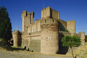 Old Castile Prints: Exterior of Castle of La Mota