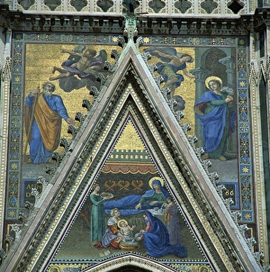 Facade of the 13th century Duomo, Orvieto, Umbria, Italy, Europe