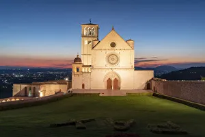 Lawns Prints: Facade of Basilica di San Francesco d Assisi, UNESCO World Heritage Site
