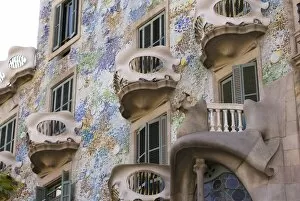 Images Dated 11th September 2007: Facade of Casa Batlo, UNESCO World Heritage Site, Barcelona, Catalonia, Spain, Europe