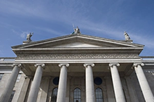 Images Dated 14th September 2006: Facade of General Post Office