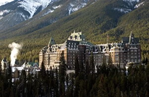 Images Dated 23rd February 2008: Fairmont Banff Springs Hotel, Banff, Alberta, Canada, North America